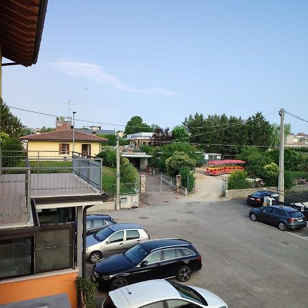 Vittoria Rooms Peschiera Peschiera del Garda Exteriör bild